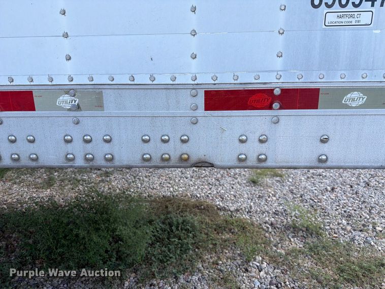 image for item YA5009 2011 Utility VS2RA refrigerated van trailer