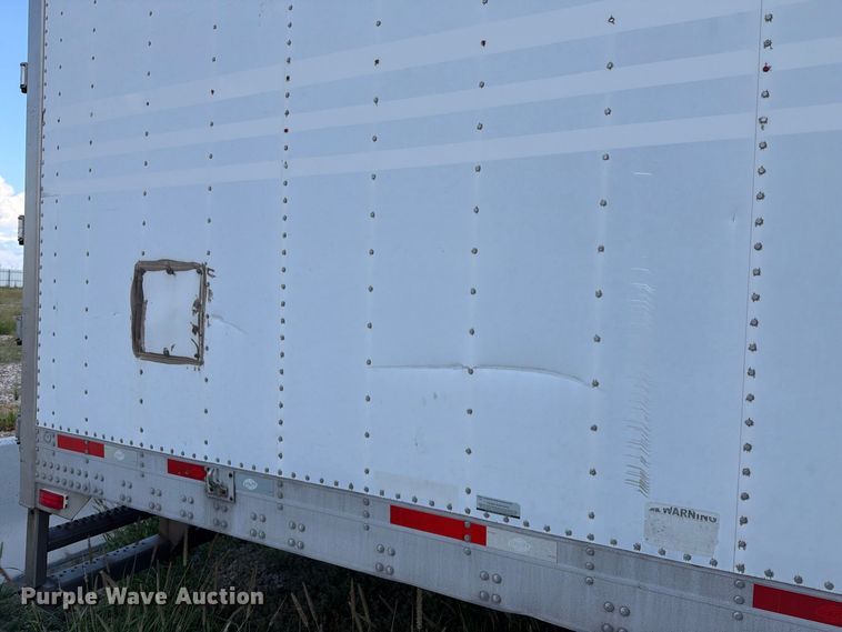 image for item YA5009 2011 Utility VS2RA refrigerated van trailer