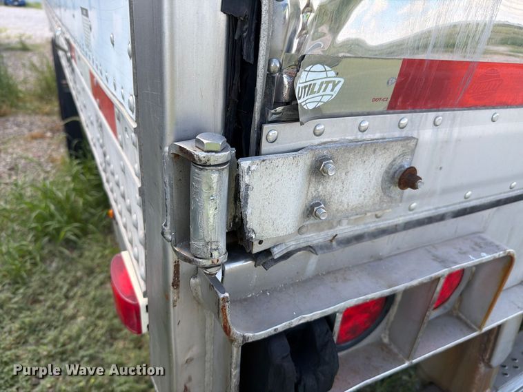 image for item YA5009 2011 Utility VS2RA refrigerated van trailer