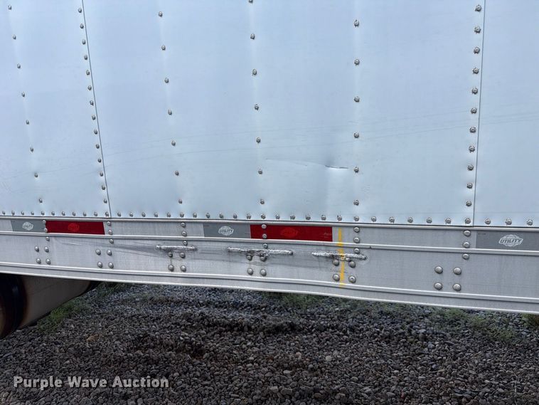image for item YA5009 2011 Utility VS2RA refrigerated van trailer