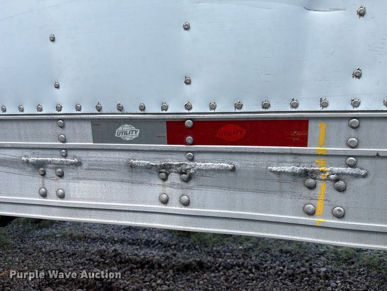 image for item YA5009 2011 Utility VS2RA refrigerated van trailer