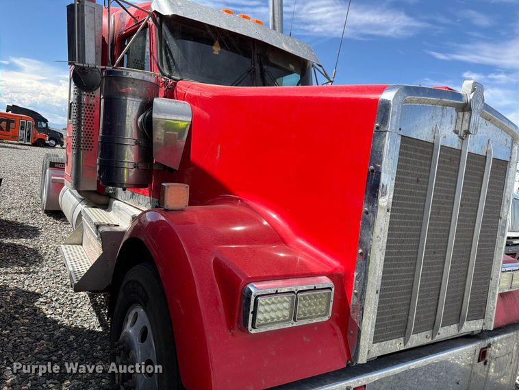 image for item YA5029 2023 Kenworth W900 semi truck