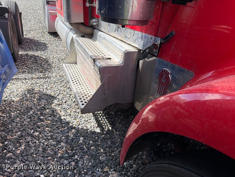 image for item YA5029 2023 Kenworth W900 semi truck