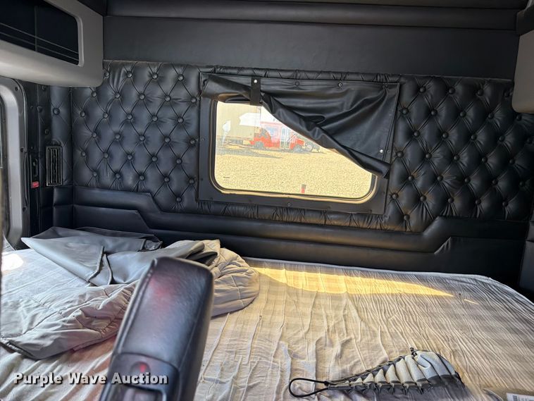 image for item YA5029 2023 Kenworth W900 semi truck