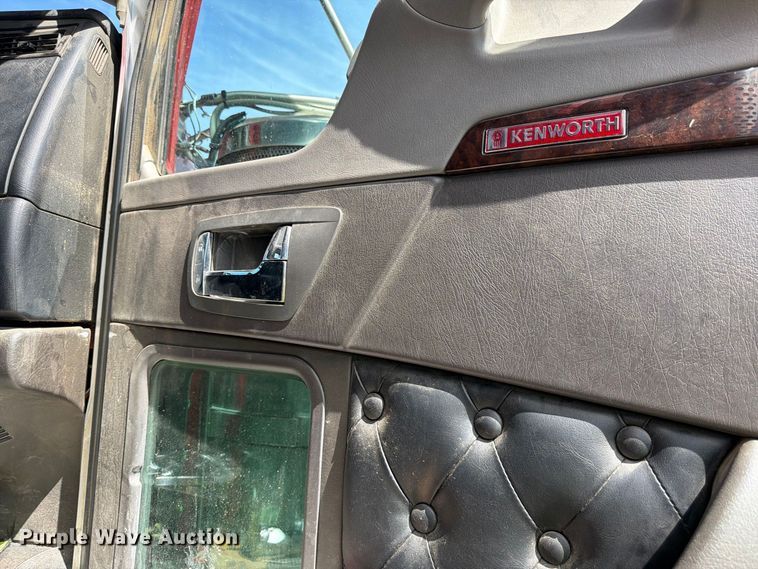 image for item YA5029 2023 Kenworth W900 semi truck