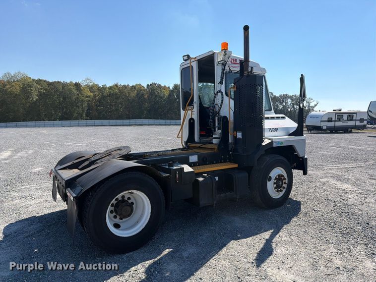 image for item YA5034 2019 Kalmar Ottawa  yard truck
