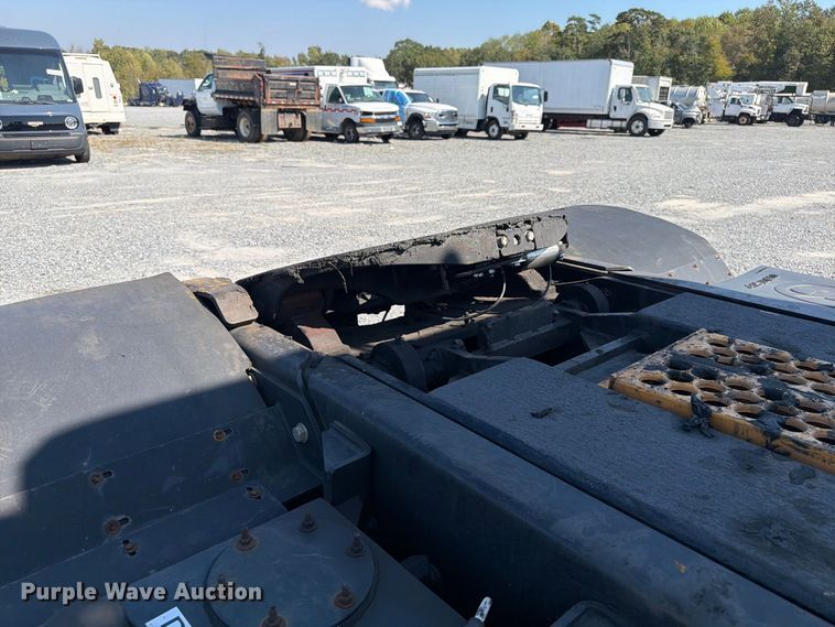 image for item YA5034 2019 Kalmar Ottawa  yard truck