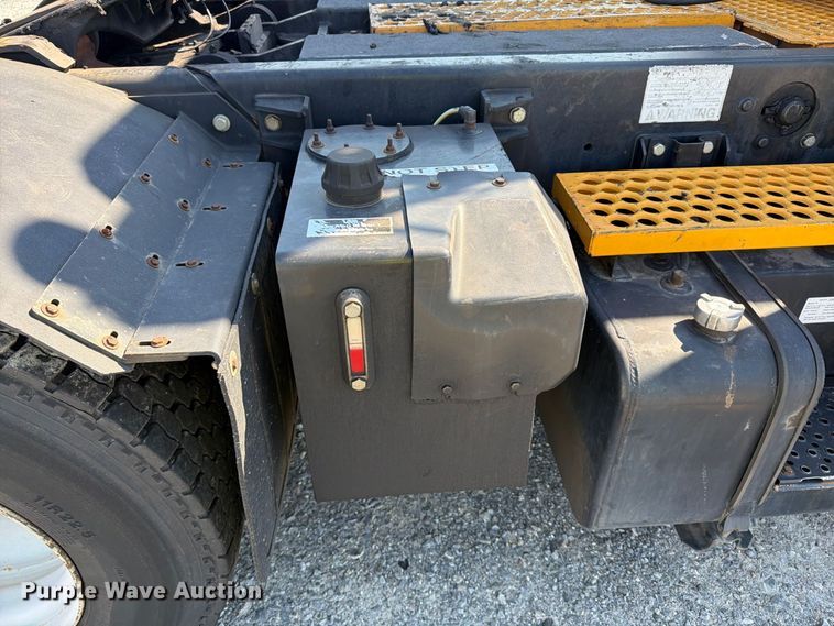 image for item YA5034 2019 Kalmar Ottawa  yard truck