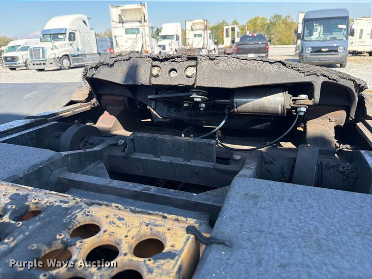 image for item YA5034 2019 Kalmar Ottawa  yard truck
