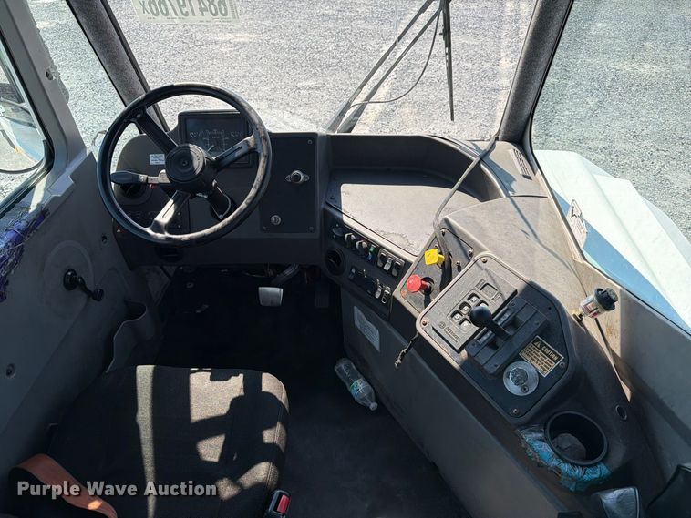 image for item YA5034 2019 Kalmar Ottawa  yard truck