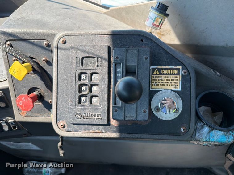 image for item YA5034 2019 Kalmar Ottawa  yard truck