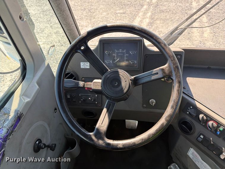 image for item YA5034 2019 Kalmar Ottawa  yard truck
