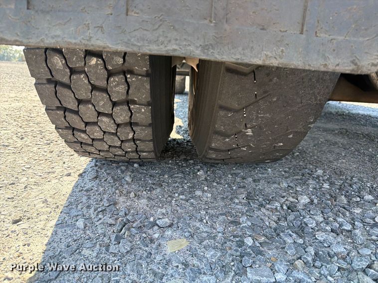 image for item YA5034 2019 Kalmar Ottawa  yard truck