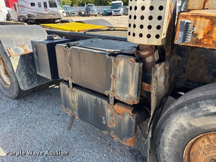 image for item YA5046 2012 Kalmar Ottawa yard truck