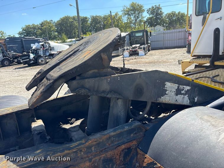 image for item YA5046 2012 Kalmar Ottawa yard truck