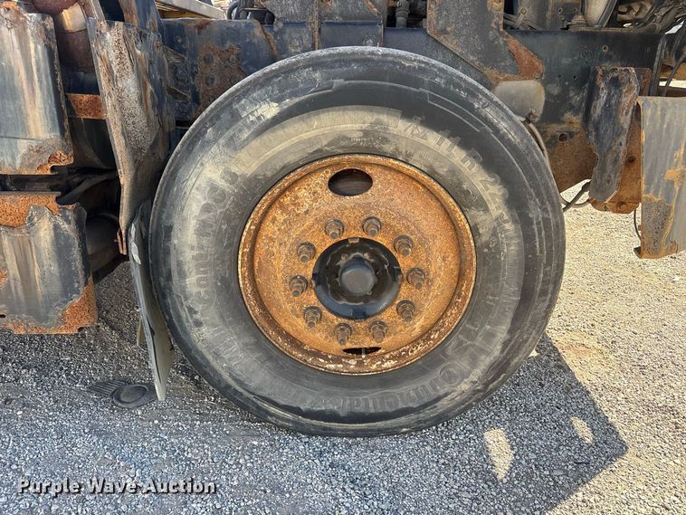 image for item YA5046 2012 Kalmar Ottawa yard truck