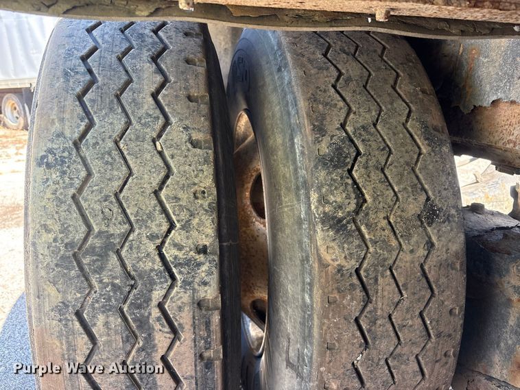 image for item YA5046 2012 Kalmar Ottawa yard truck