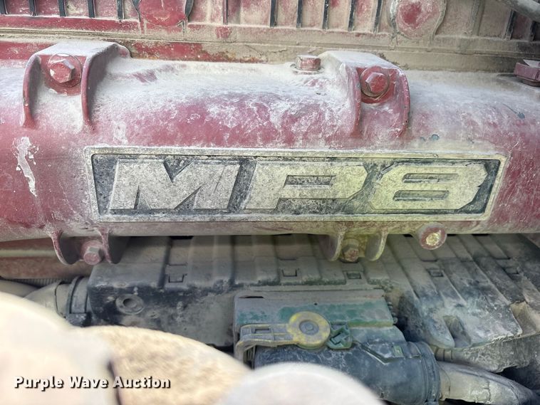 image for item YA5052 2015 Mack CHU613 semi truck