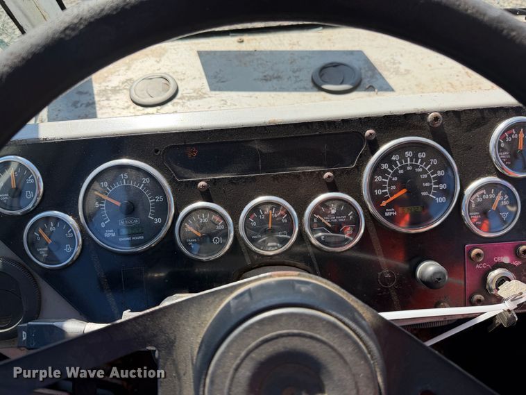 image for item YA5053 2011 Autocar Industries xspotter Terminal Tractor (xspotter) On-highway