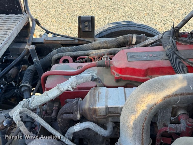 image for item YA5053 2011 Autocar Industries xspotter Terminal Tractor (xspotter) On-highway