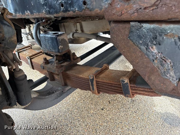 image for item YA5058 2016 Capacity Trucks Sabre5 yard truck