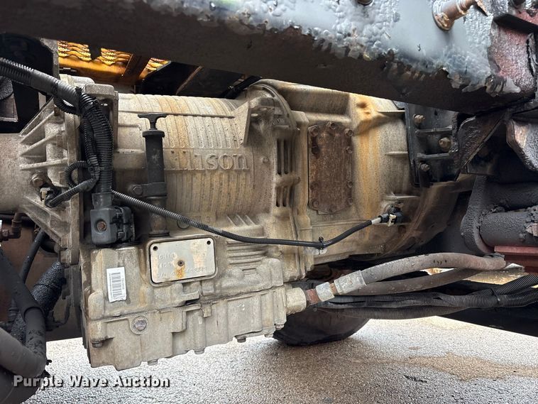 image for item YA5058 2016 Capacity Trucks Sabre5 yard truck