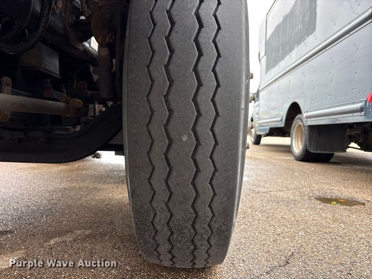 image for item YA5058 2016 Capacity Trucks Sabre5 yard truck