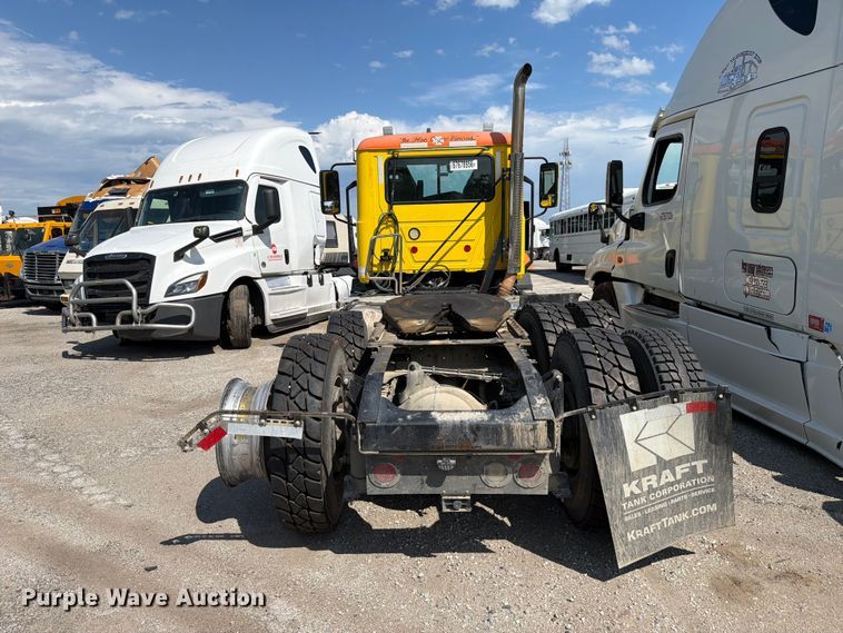 image for item YA5087 2020 Mack Anthem semi truck