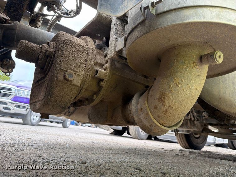 image for item YA5087 2020 Mack Anthem semi truck