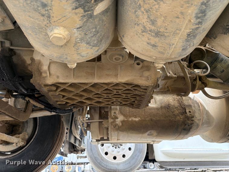 image for item YA5087 2020 Mack Anthem semi truck