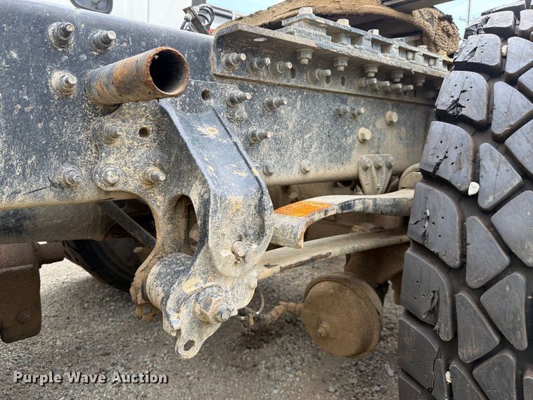 image for item YA5087 2020 Mack Anthem semi truck