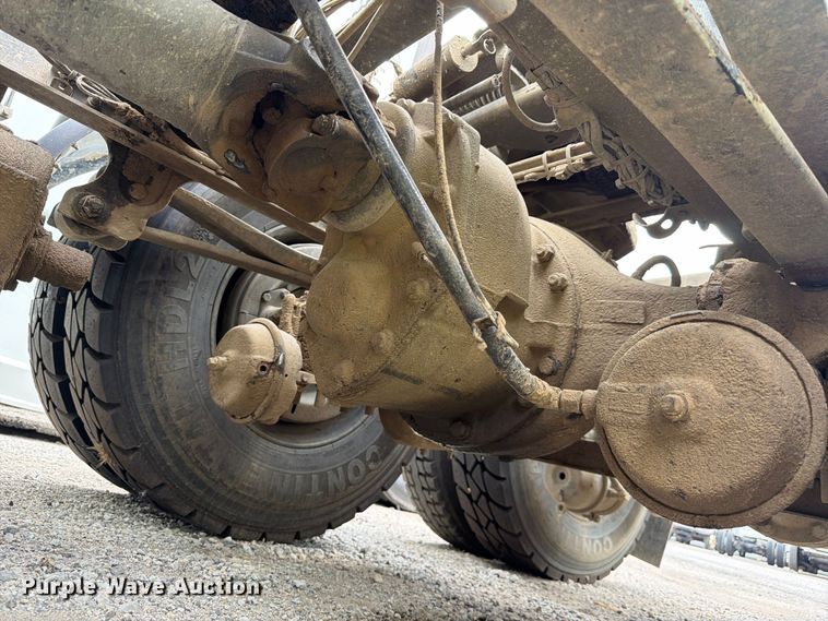 image for item YA5087 2020 Mack Anthem semi truck
