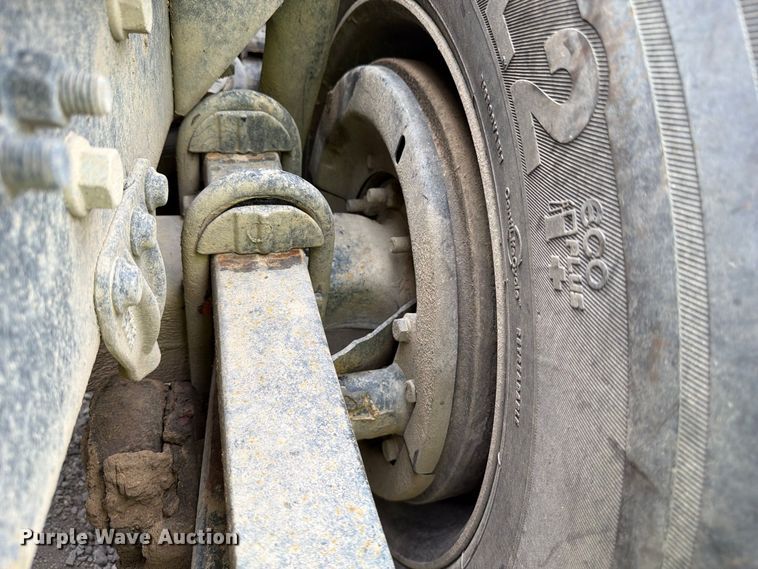 image for item YA5087 2020 Mack Anthem semi truck