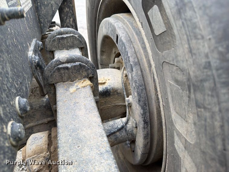 image for item YA5087 2020 Mack Anthem semi truck
