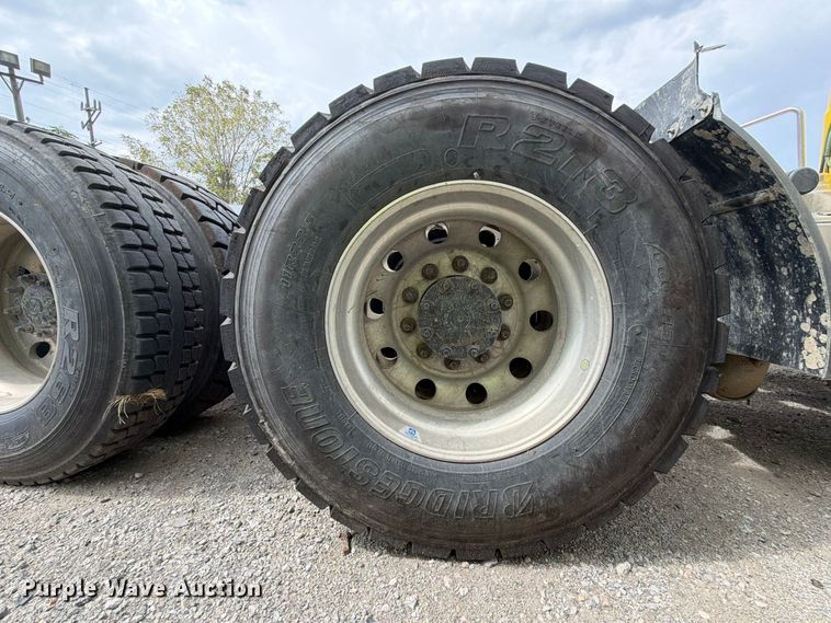 image for item YA5087 2020 Mack Anthem semi truck