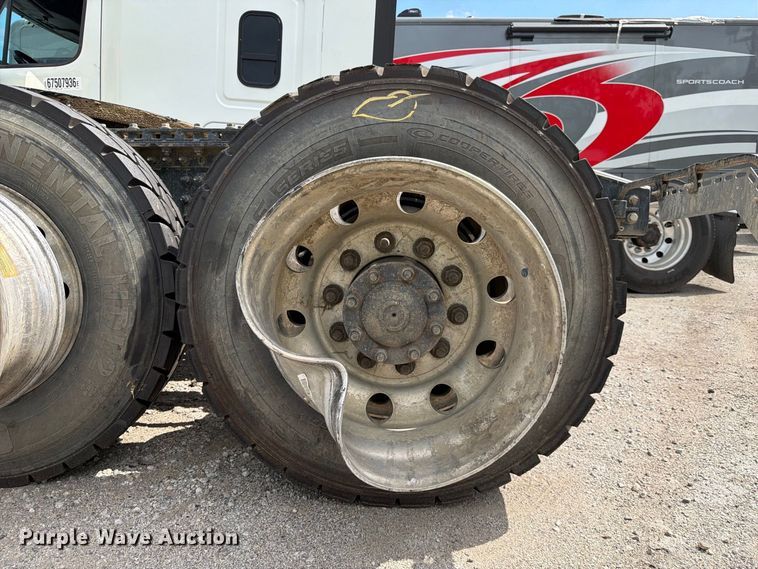 image for item YA5087 2020 Mack Anthem semi truck