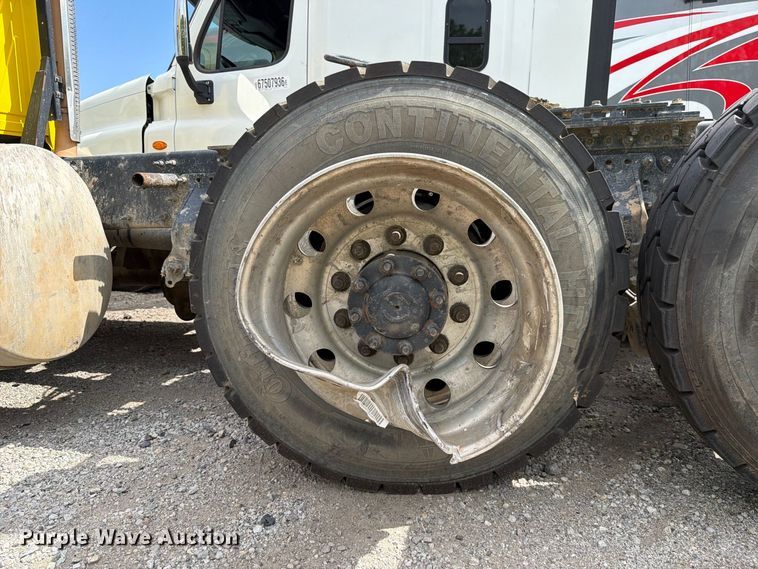 image for item YA5087 2020 Mack Anthem semi truck