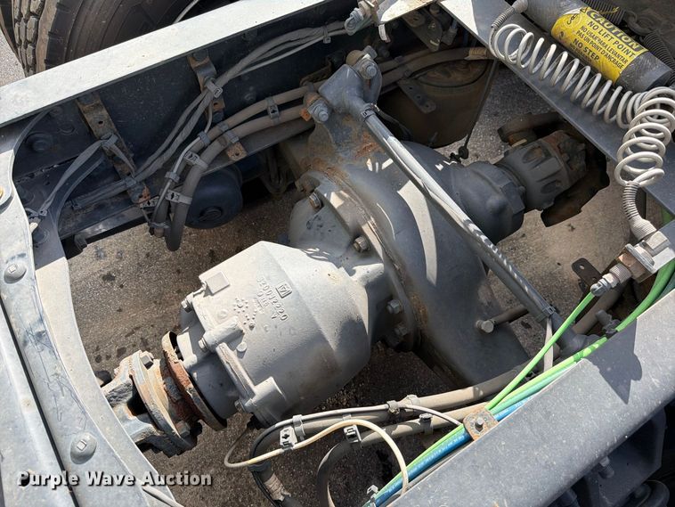 image for item YA5090 2021 Freightliner Cascadia 126 semi truck