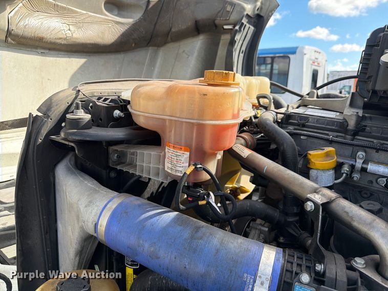 image for item YA5090 2021 Freightliner Cascadia 126 semi truck