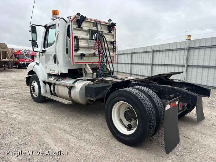 image for item YA5127 2019 Freightliner Business Class M2 semi truck