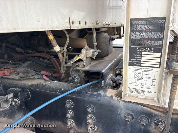 image for item YA5127 2019 Freightliner Business Class M2 semi truck