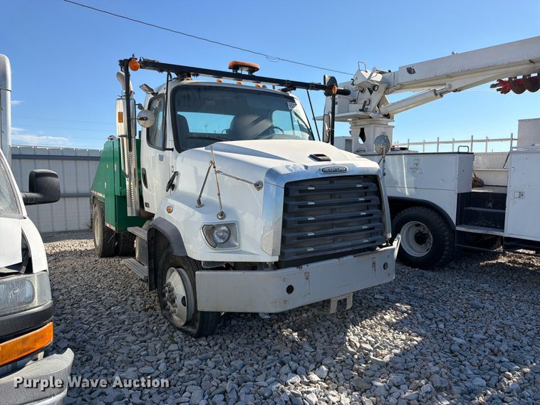 image for item YA5131 2018 Freightliner 114SD toter truck