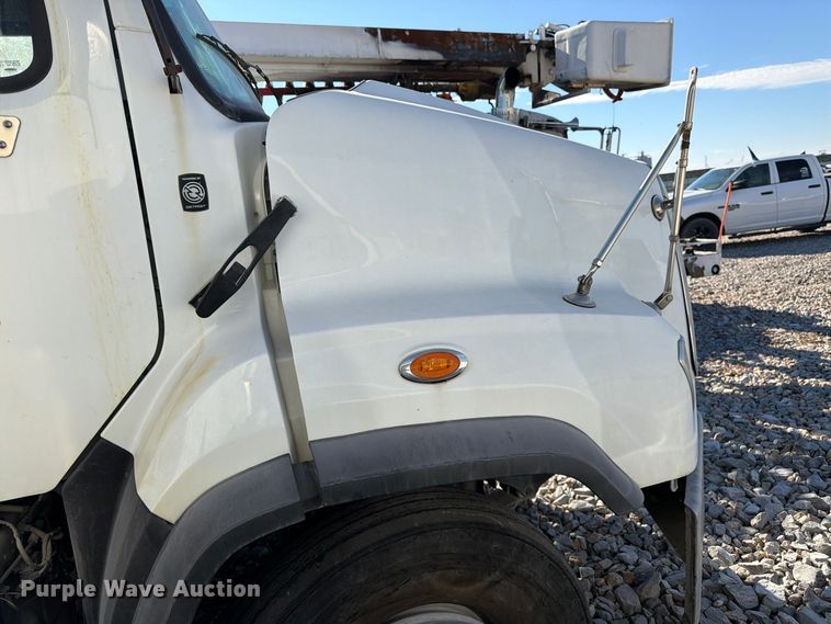 image for item YA5131 2018 Freightliner 114SD toter truck