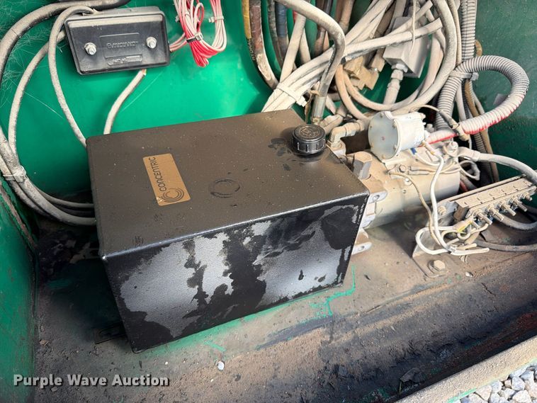 image for item YA5131 2018 Freightliner 114SD toter truck
