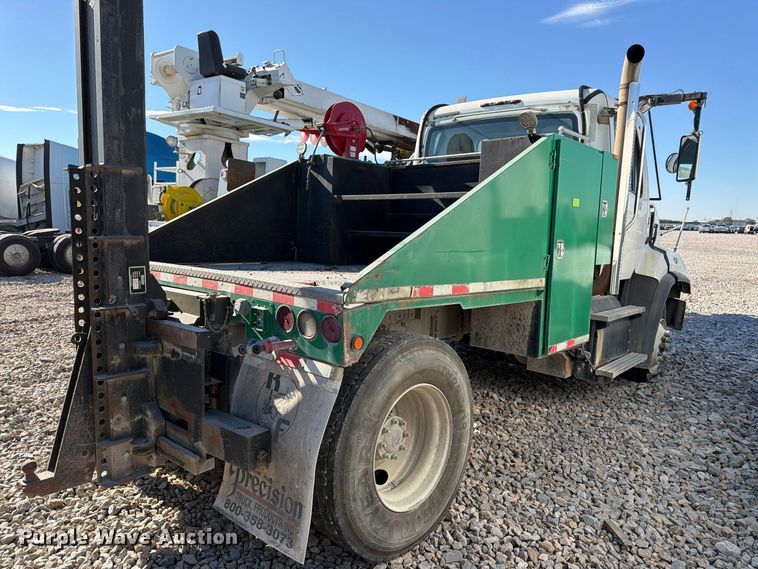 image for item YA5131 2018 Freightliner 114SD toter truck