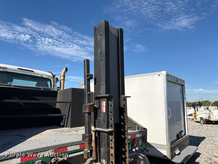 image for item YA5131 2018 Freightliner 114SD toter truck