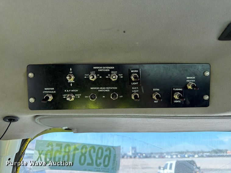 image for item YA5131 2018 Freightliner 114SD toter truck