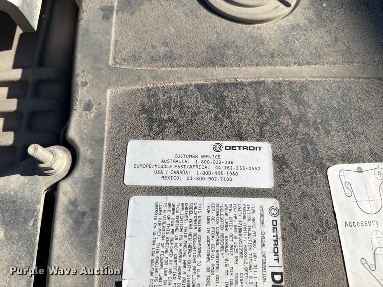 image for item YA5131 2018 Freightliner 114SD toter truck