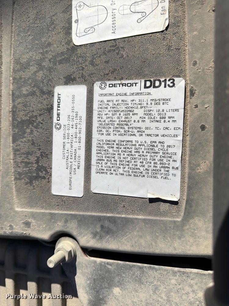 image for item YA5131 2018 Freightliner 114SD toter truck