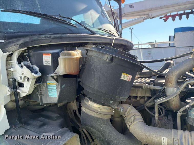 image for item YA5131 2018 Freightliner 114SD toter truck